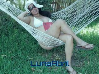 LunaAbril