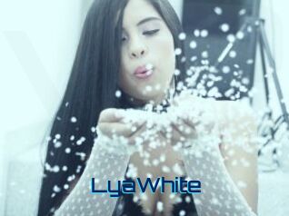 LyaWhite