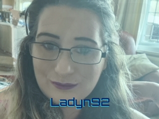 ladyn92 Vidéos de Cul FR