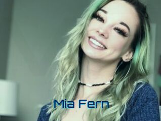 Mia_Fern