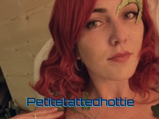 Petitetattedhottie