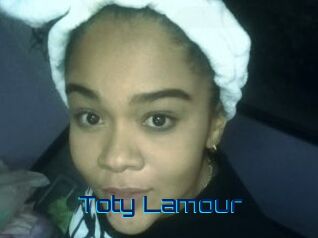 Toty_Lamour