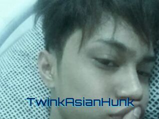 TwinkAsianHunk